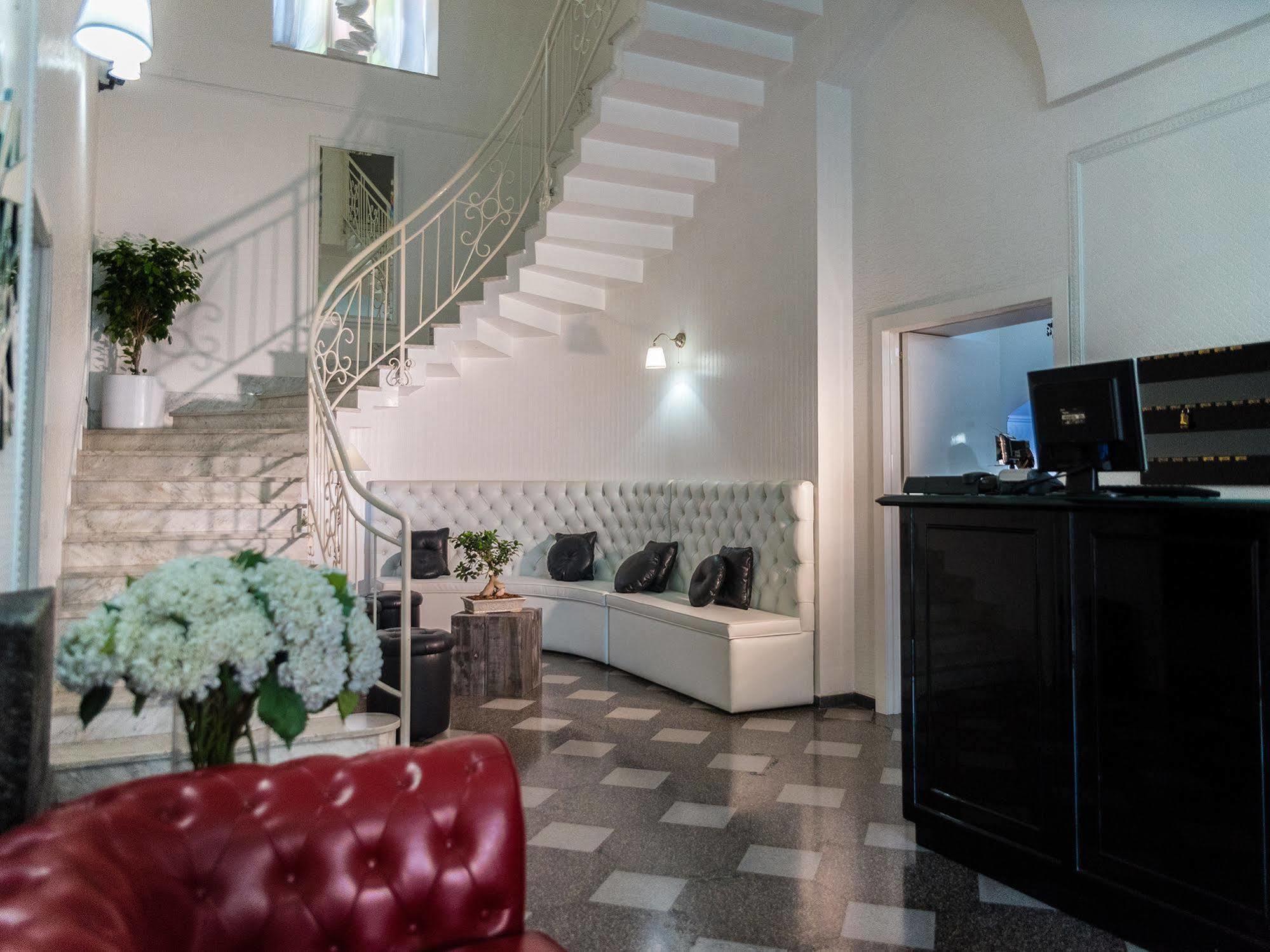Hotel Santa Chiara