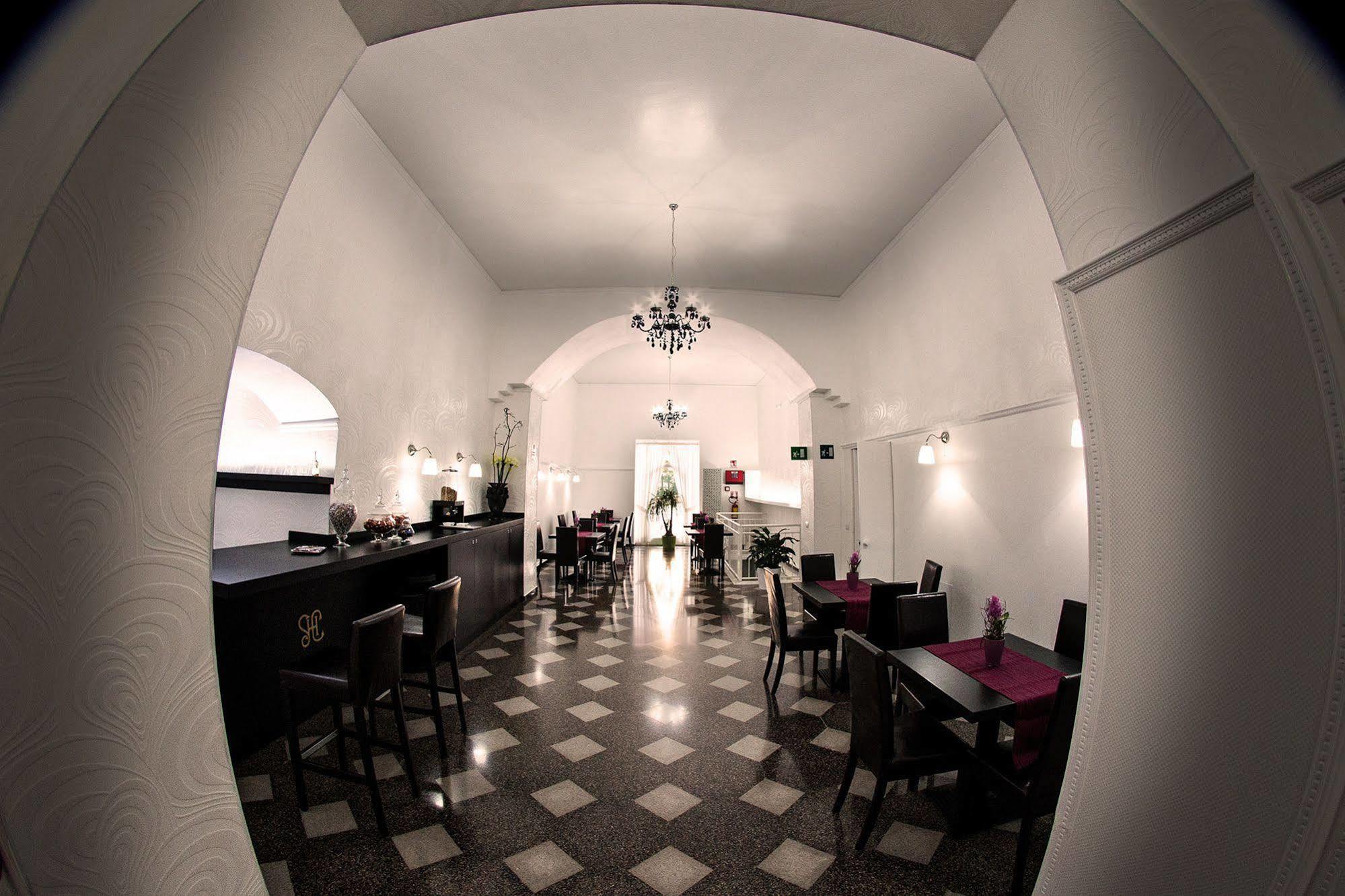 Santa Chiara Hotel
